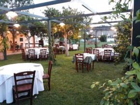 Гостиница Agriturismo Giardino di Iti  Роззано
